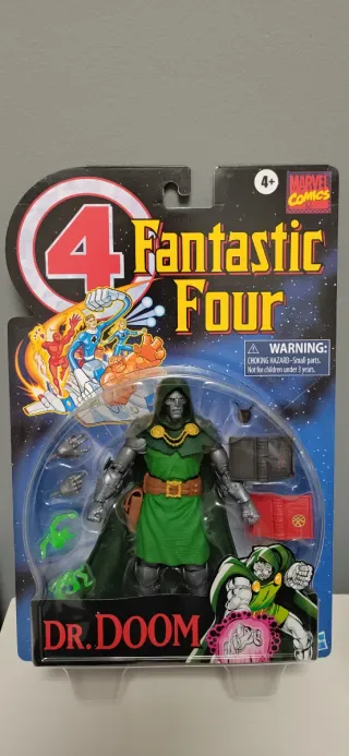 Figura Dr. Doom Marvel Fantastic Four