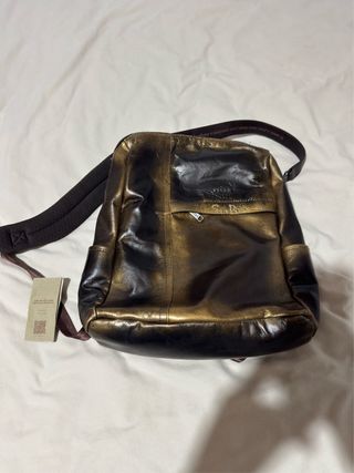 Mochila Velez Cuero Marrón y Dorado