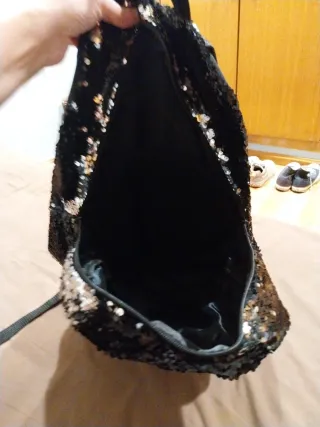 Mochila lentejuelas negra y plateada