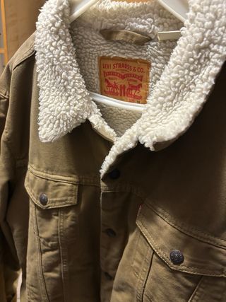 Levi’s jacket sherpa trucker