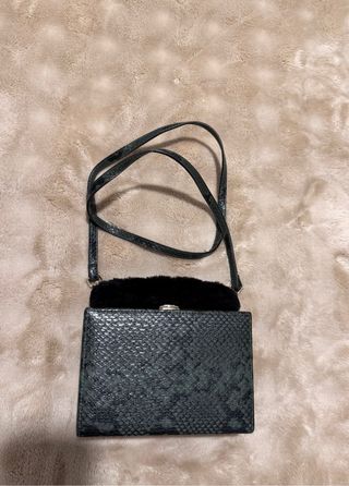 Bolso efecto piel serpiente