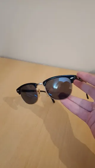 Gafas Happening estilo Ray-Ban negras y doradas