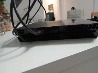 PS4 (PlayStation 4) Negra Precio negociable