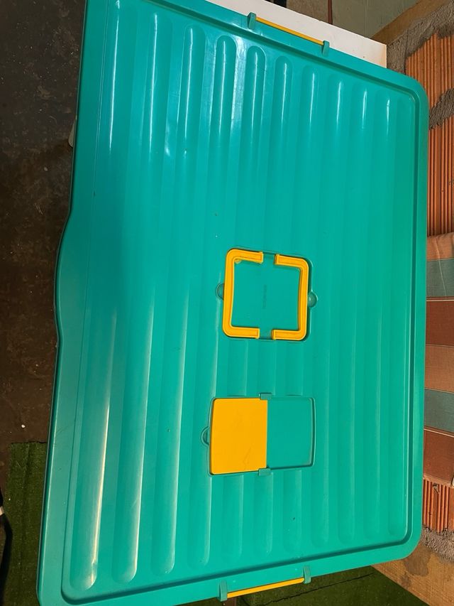 Caixas grandes de armazenamento com rodas