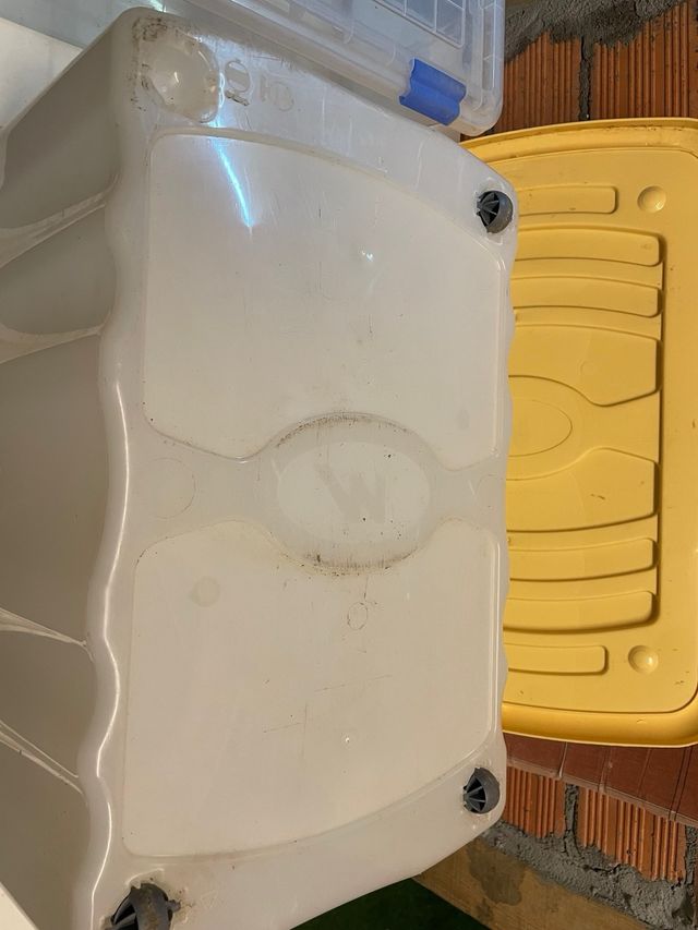 Caixas grandes de armazenamento com rodas