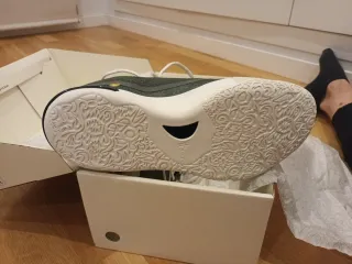 Zapatillas de baloncesto sin estrenar