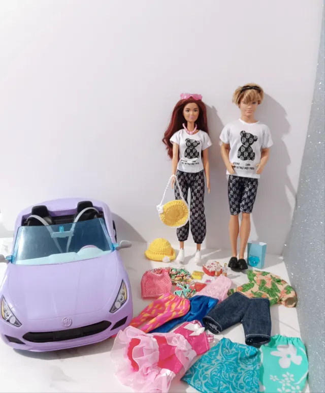 Barbie Ken Coche Deportivo y Ropa