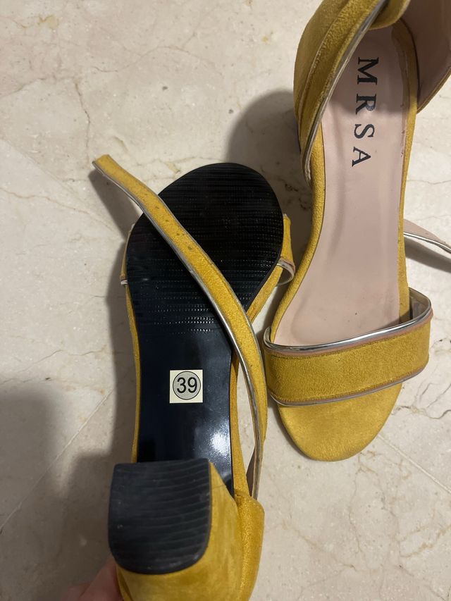 Sandalias tacón MRSA amarillas