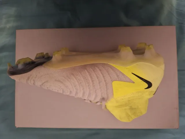 Botas Nike Phantom Luna II Elite FG Talla 40