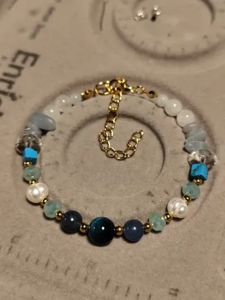 Pulsera de minerales variados