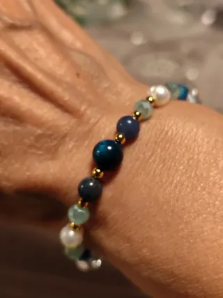 Pulsera de minerales variados