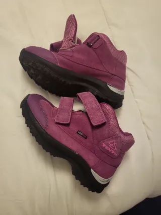 Botas de montaña fucsias T-33