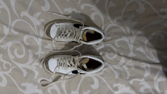 Zapatillas Nike Blazer Blancas y Negras
