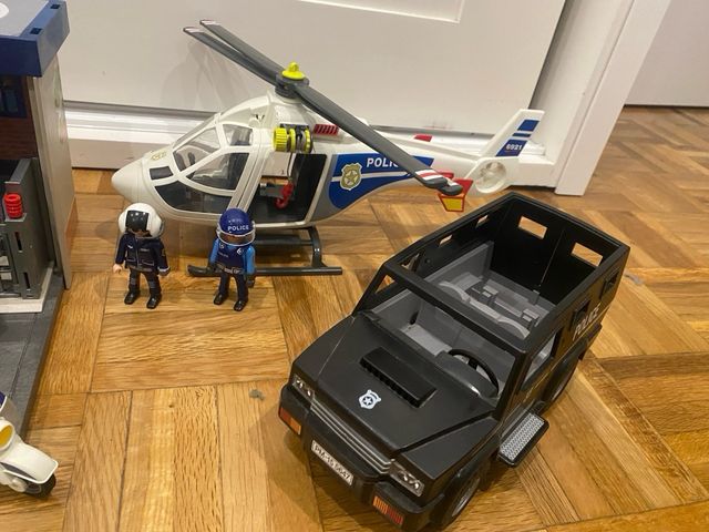 Lote Comisaría, Helicóptero y Furgón Playmobil