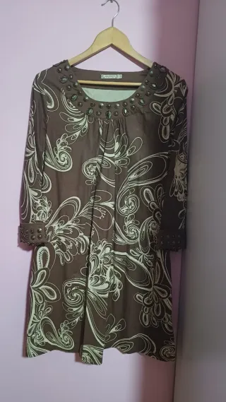 Vestido marrón estampado