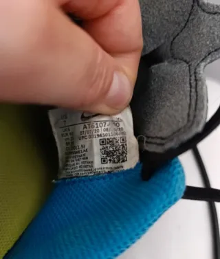 Scarpe da calcio Nike nere e blu