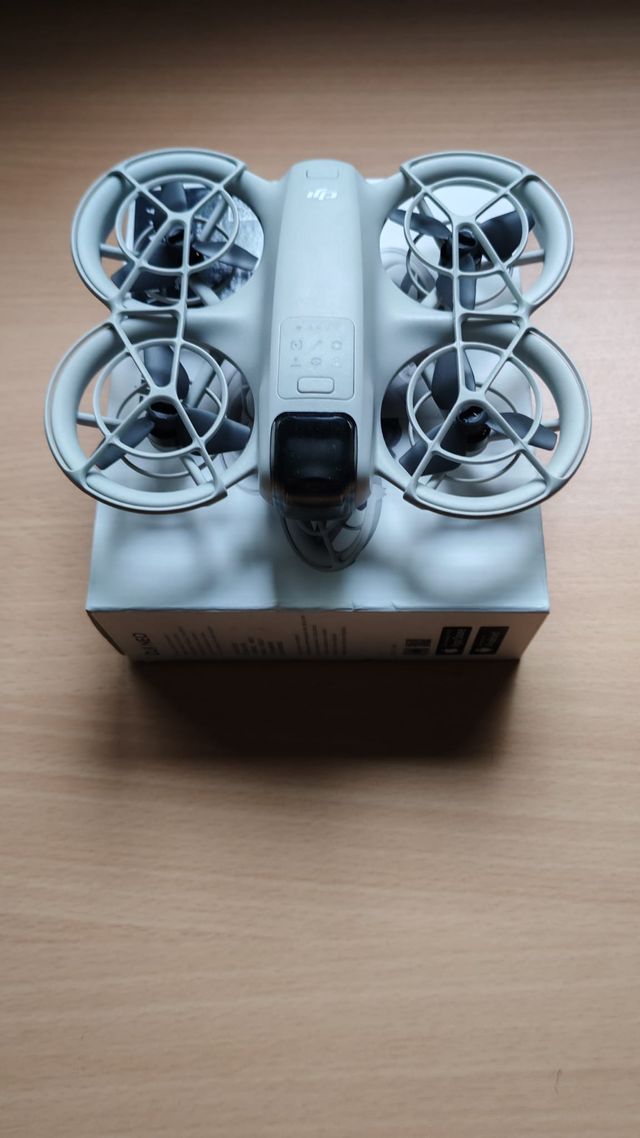 DRON DJI NEO