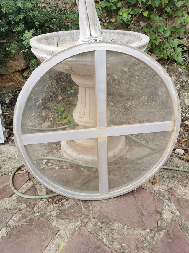 Ventana redonda de aluminio