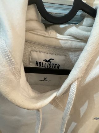 Sudadera Hollister Blanca con degradado azul