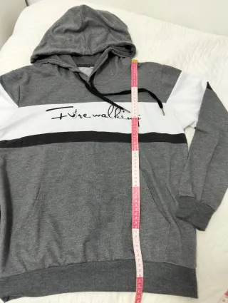 Sudadera gris y blanca talla S