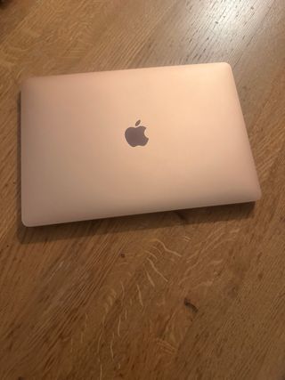 MacBook Air 13 Oro 8GB RAM 512GB SSD /2020