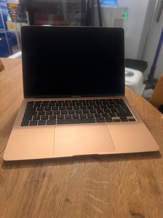 MacBook Air 13 Oro 8GB RAM 512GB SSD /2020