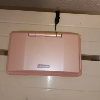 Vendo Nintendo DS Rosa funziona perfettamente