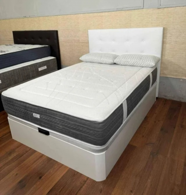 Canapés e materassi in offerta