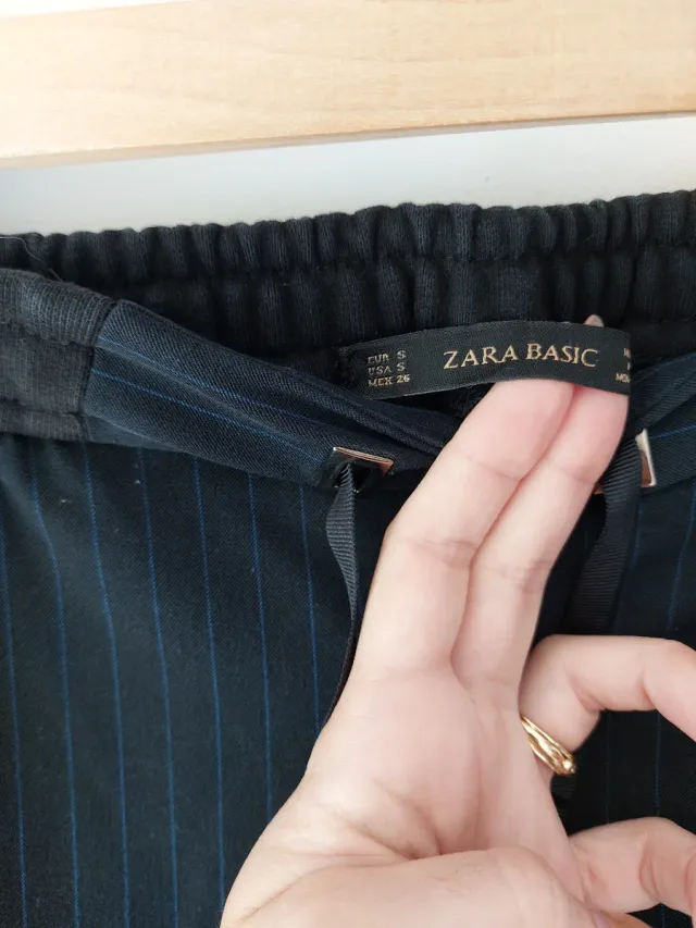 Pantalón Zara
