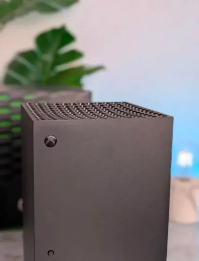 Xbox Series X 1TB + Controller