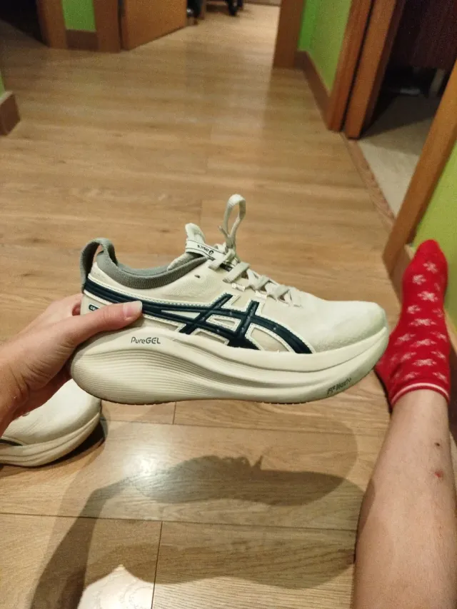 Zapatillas Asics PureGEL casi nuevas talla 37