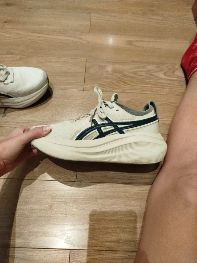 Zapatillas Asics PureGEL casi nuevas talla 37