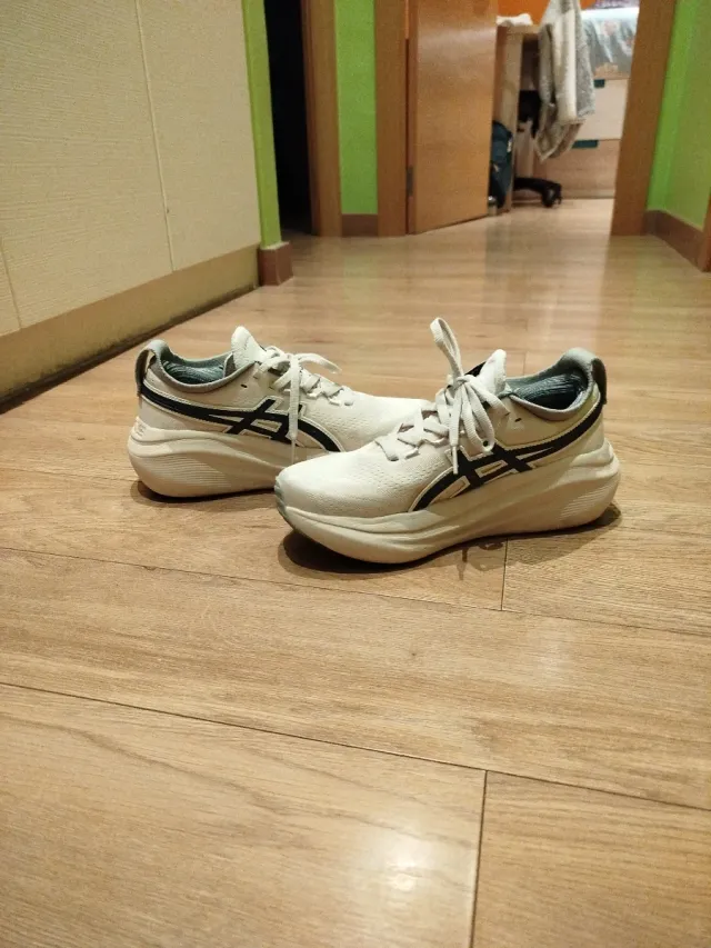 Zapatillas Asics PureGEL casi nuevas talla 37
