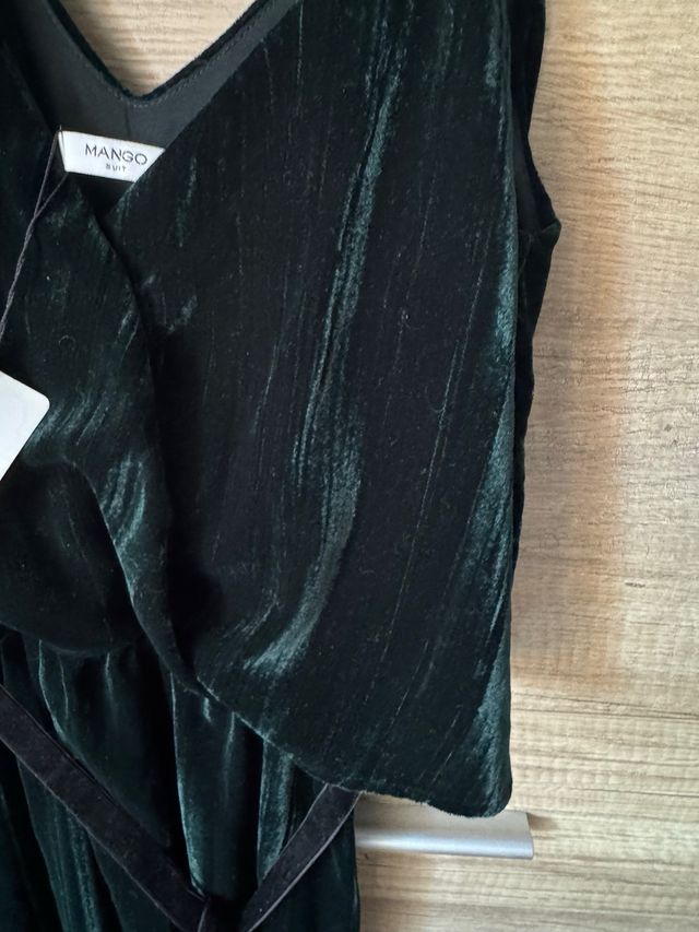 Vestido de terciopelo MANGO