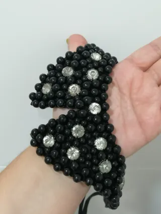 Collar estilo Peter Pan con pedrería