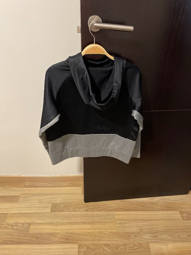 Sudadera Nike Negra y Gris