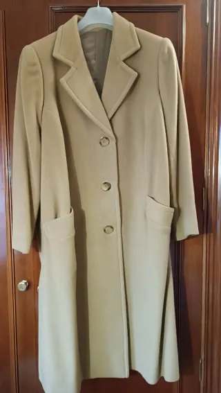 Abrigo largo mujer beige