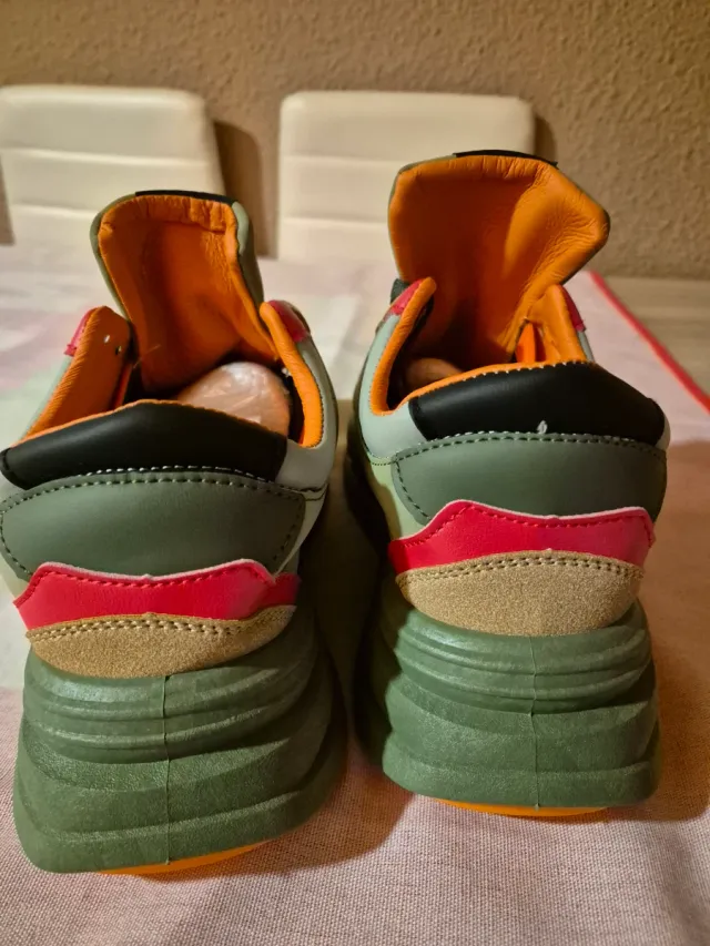 Sneakers BAPE STA Beige e Verde