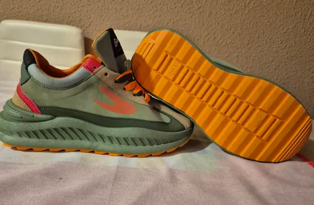 Sneakers BAPE STA Beige e Verde