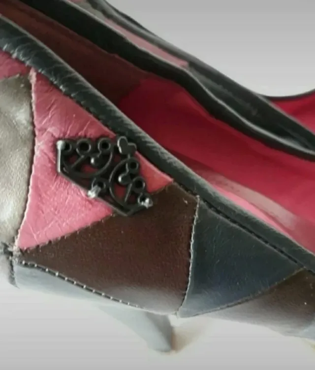 Scarpe in pelle Fornarina grigie e rosa