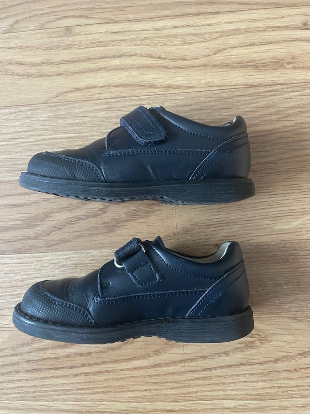 Zapatos Escolares Talla 24