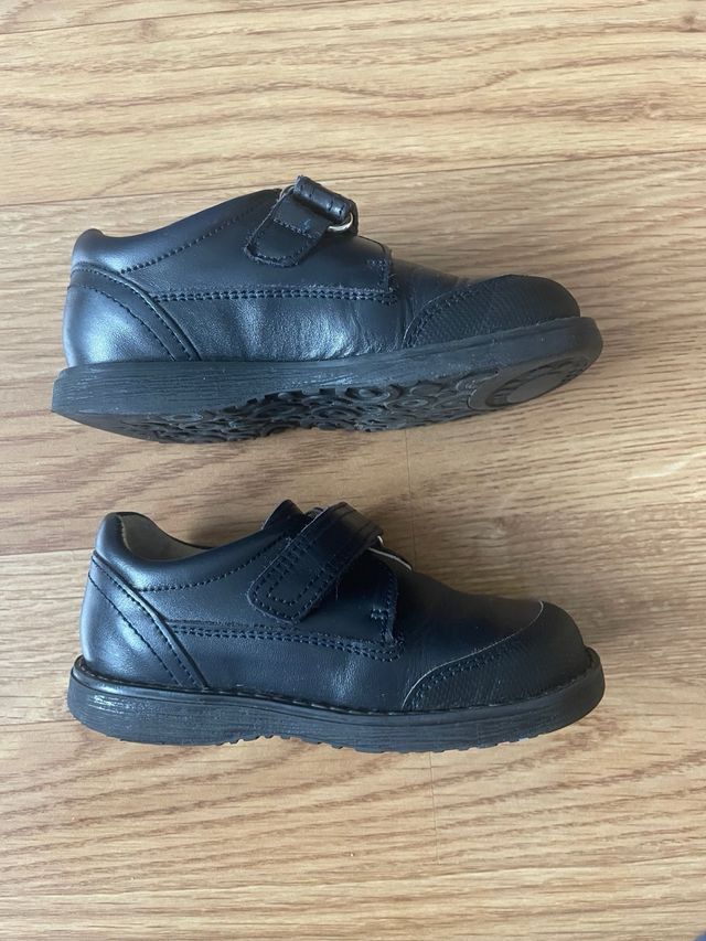 Zapatos Escolares Talla 24