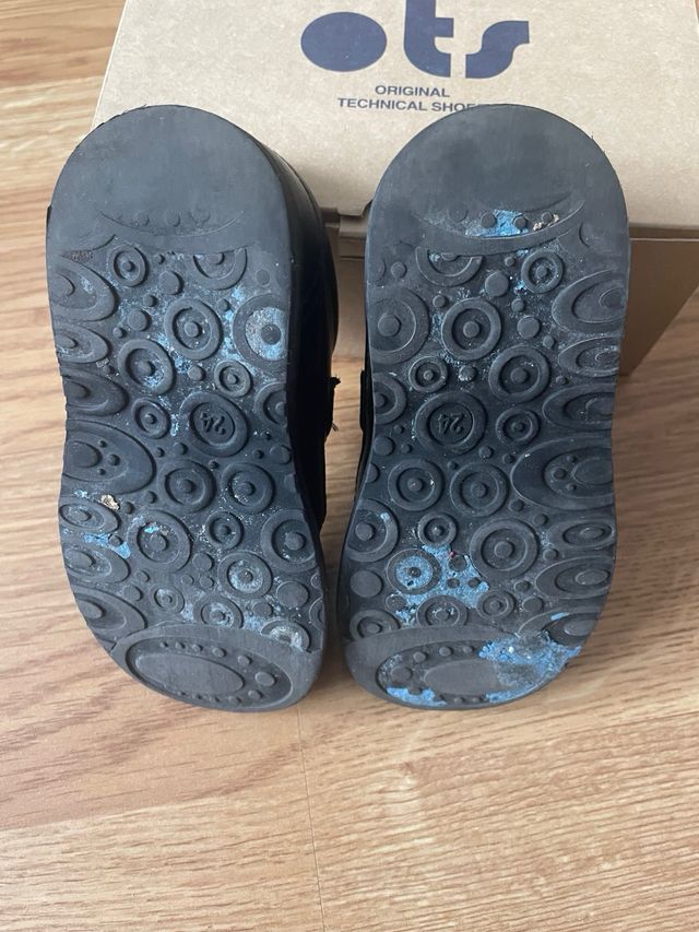 Zapatos Escolares Talla 24