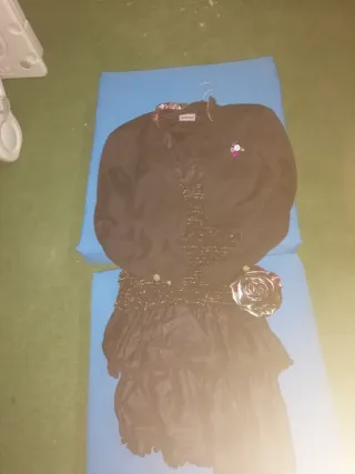 Vestido fiesta negro y plateado