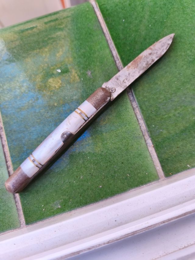 Antigua herramienta 12 NRT