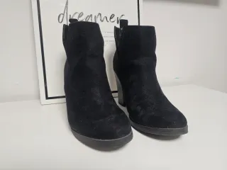 Botines tacón negros