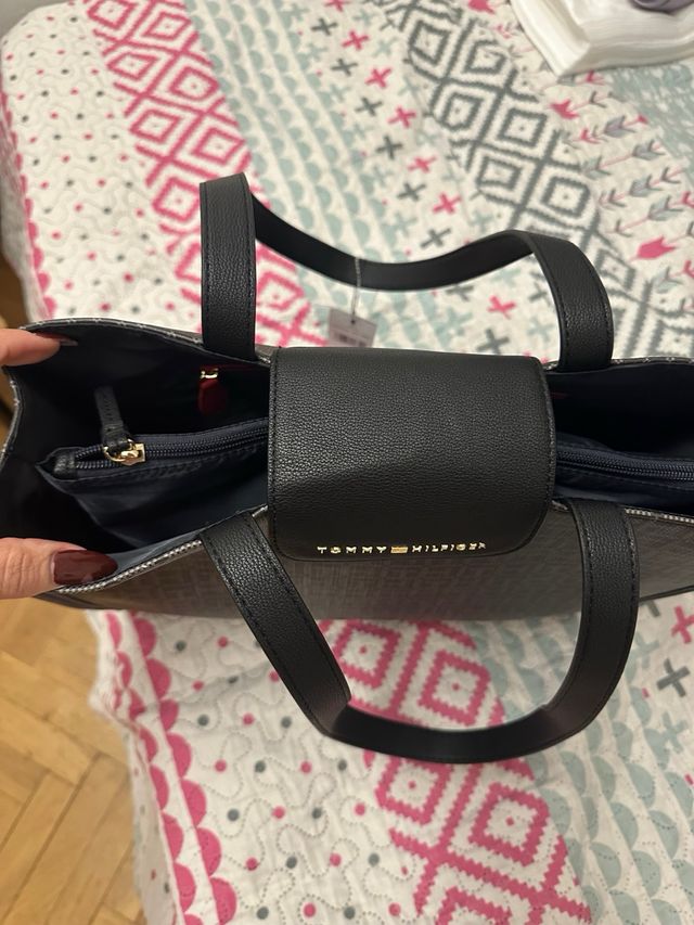 Bolso Tote Tommy Hilfiger Negro