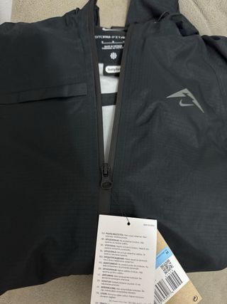 Cortavientos Nike Trail Negro Talla M