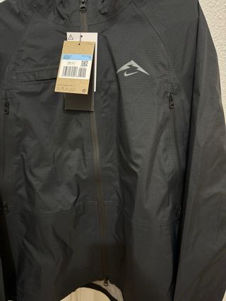 Cortavientos Nike Trail Negro Talla M