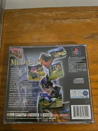 Jogo Medievil PS1 PAL UK Black Label